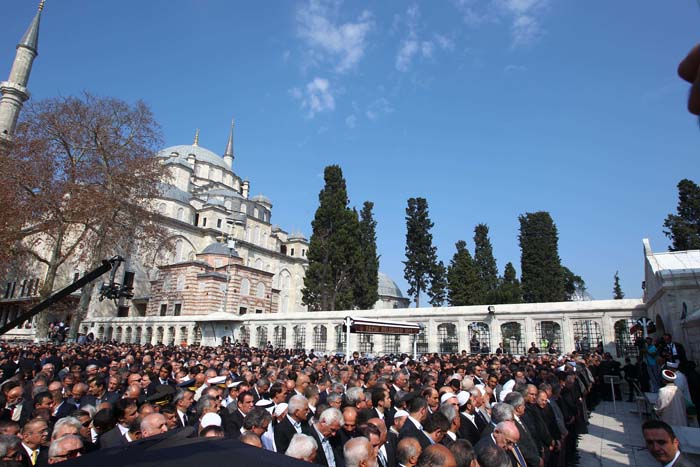 Tenzile Erdoğan son yolculuğuna uğurlandı 23
