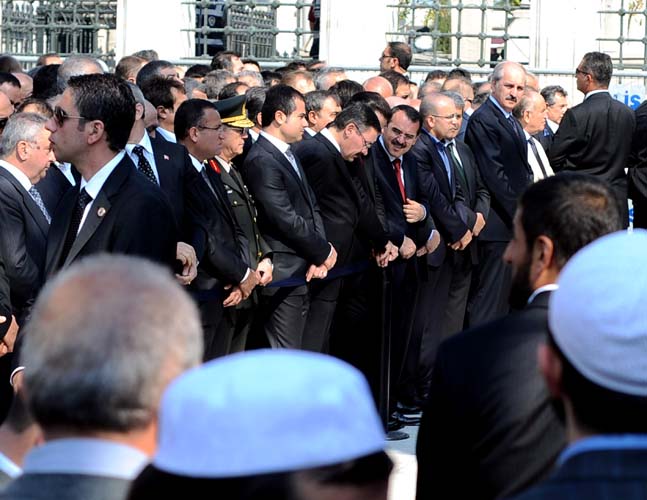 Tenzile Erdoğan son yolculuğuna uğurlandı 26