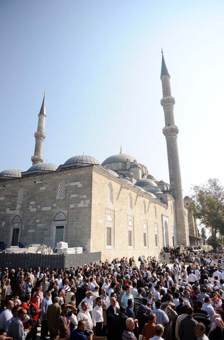 Tenzile Erdoğan son yolculuğuna uğurlandı 3