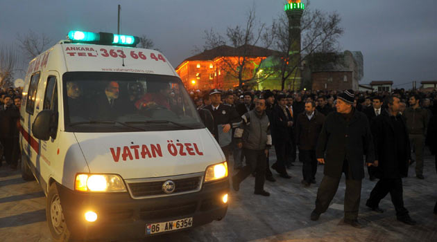 Erbakan için ilk namaz Hacı Bayram Velide 9