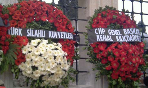 Erbakan Hoca defnedildi 11