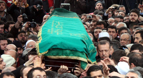 Erbakan Hoca defnedildi 16