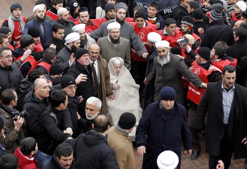 Erbakan Hoca defnedildi 2