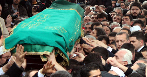 Erbakan Hoca defnedildi 7