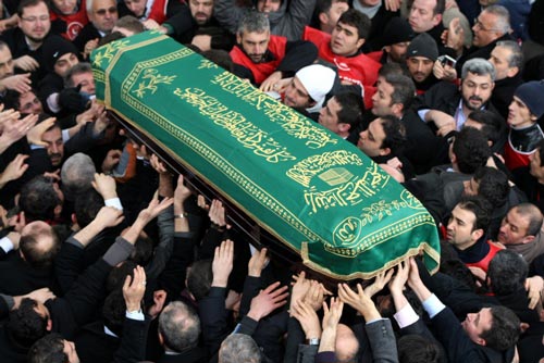 Erbakan Hoca defnedildi 9