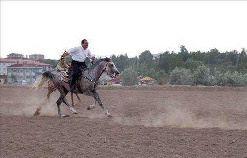Muhsin Yazıcıoğlunun görülmemiş fotoğrafları 22