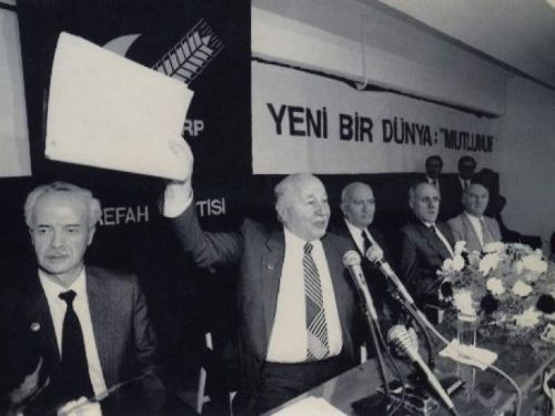 İlk kez göreceğiniz Erbakan albümü 17