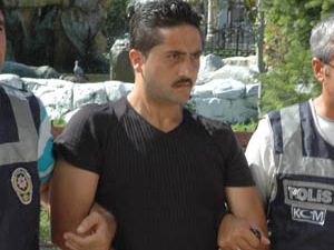 Eroinle yakalandı, kına zannettim diyerek savundu