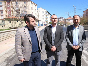 Beyşehir’e kazandırılan yol çizgi makinesi mesaisine başladı