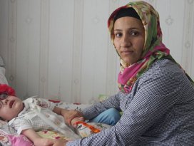 Tek isteği, kızını elinden tutup okula götürmek