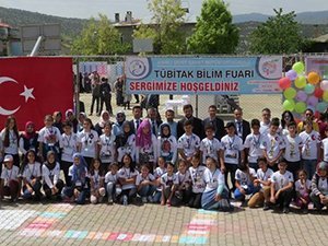 Ahırlıda TÜBİTAK bilim fuarı açıldı
