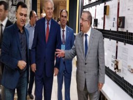 Ediz Hun’dan Güzel Sanatlar Fakültesine ziyaret