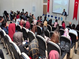 NEÜ’de “Son Dönem Osmanlı Düşüncesinde Doğu ve Batı Algısı” konulu konferans