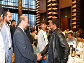 Başkan Pekyatırmacı gençlerle iftarda buluştu