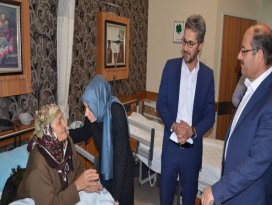 Milletvekili Usta Karapınarda hastaları ziyaret etti