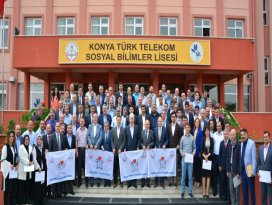 Beyaz bayrak ve Beslenme dostu okul sertifikası belge teslim töreni