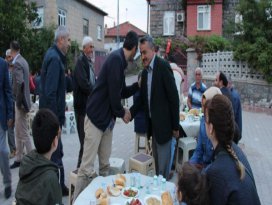 Seydişehir Belediyesinin iftar sofrası Kuran Mahallesine kuruldu