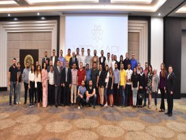 Yedikapı Kuniya seyahat acentasından iftar yemeği