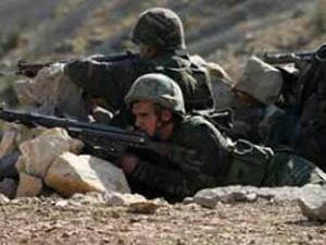 Batmanda çatışma: 2 er yaralı