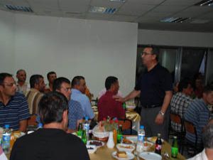 Az elemanla fazla işi yapmanın gayretindeyiz