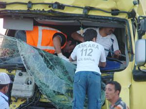 Kuluda trafik kazaları:3 yaralı