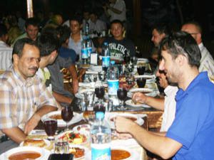 Yeni Şafak ailesi iftarda buluştu