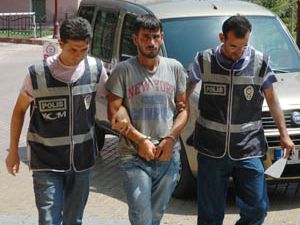 Garsonluk para kazandırmayınca uyuşturucu taşıdı