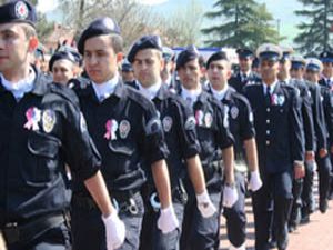 Polislere askerlik müjdesi