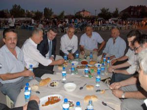 Mahalle İftarları Kovanağzı Mahallesi’nde