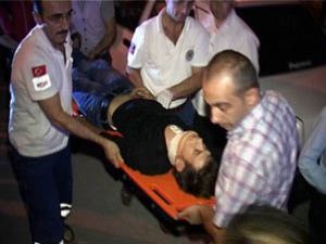 Ehliyetsiz sürücü cami avlusuna daldı