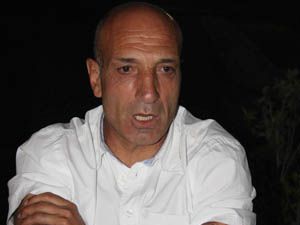 Ziya Doğan hakemi görüyor kendini görmüyor