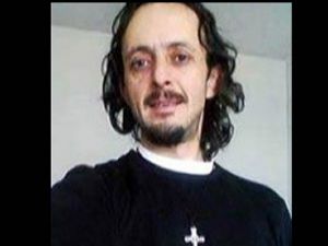 Aslına dönen papaz