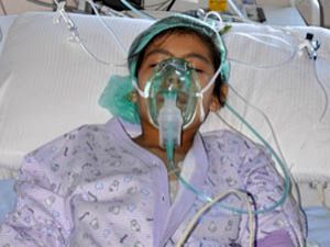 Hasta kız çelik çubukla iyileşti