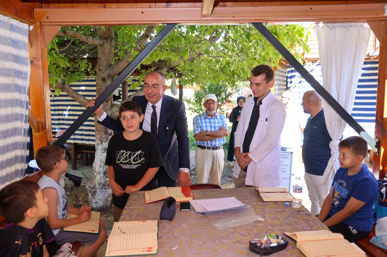 Başkan Kavuş Konevi-Der Yaz Kur'an Kursu’nu ziyaret etti