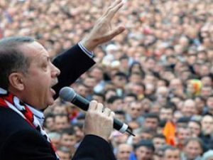 Ak Parti esnek bir devrime imza atıyor