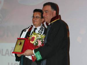 Hukuk Fakültesine Avukatlık Hukuku dersi