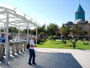 Mevlana Müzesinde turnike sayısı