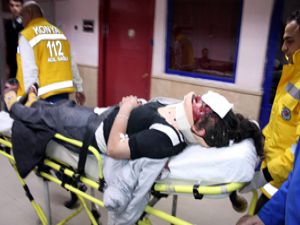 Şöföre kızdı, minibüsten atladı