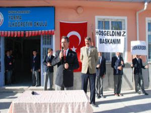 Her sene 10 okula 10 kütüphane