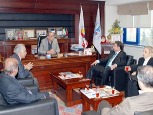 Güçlü ekonomi, güçlü siyasetle olur