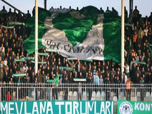 İlk yarıda maçları 87.204 kişi izledi