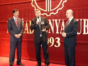 Kombassanın mutlu gecesi