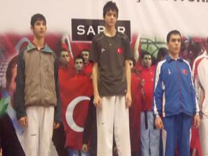 Talha Sarı Türkiye şampiyonu oldu