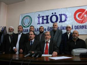 Başörtüsü kararına bir tepki de İHÖDden