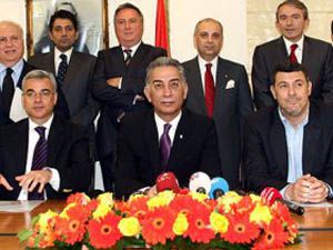 Galatasarayda sular durulmuyor!