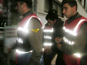 Tırnaktaki doku katili yakalattı