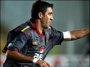 Hakan Şükür futbola geri mi dönüyor?