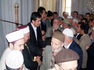 Kalaycının annesi için gıyabi cenaze namazı