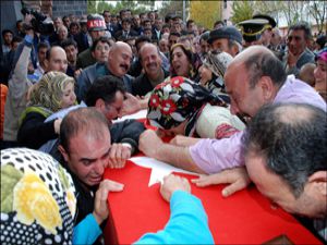 Hain Saldırı: 9 asker şehit