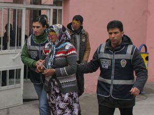 Ailece uyuşturucudan yakalandılar